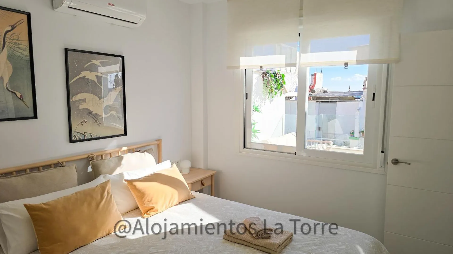 Atico Melosas - Alojamientos La Torre Torre Del Mar 0*,  İspanya